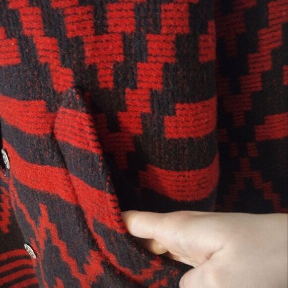 Woolrich USA Women's Size Small Navajo Red Black Button Up Coat With Pockets - Picture 11 of 13